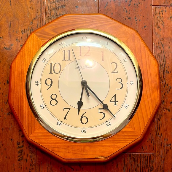 Seth Thomas Wall Decor Seth Thomas Quartz Wall Clock Poshmark